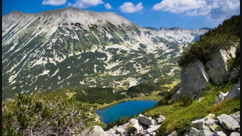 Sunteți atras de Bansko ca un pasionat al sporturilor de iarnă sau vă place să investiți?